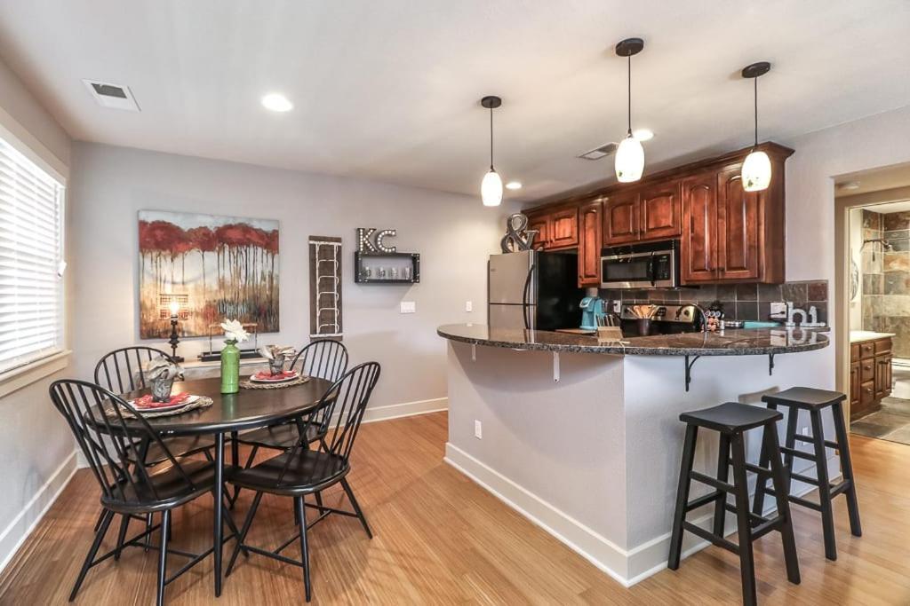 Amazing Locale 2Kingbr 1Bth Βίλα Κάνσας Σίτι Εξωτερικό φωτογραφία