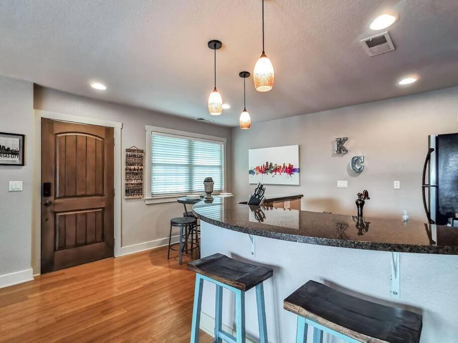 Amazing Locale 2Kingbr 1Bth Βίλα Κάνσας Σίτι Εξωτερικό φωτογραφία