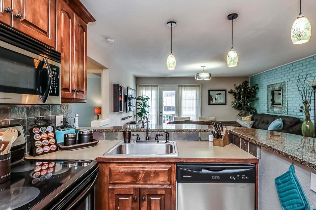Amazing Locale 2Kingbr 1Bth Βίλα Κάνσας Σίτι Εξωτερικό φωτογραφία